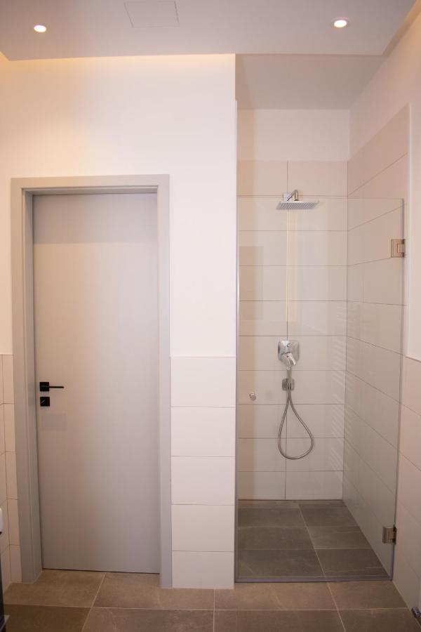 Luxury Cozy 2 Bdr Downtown Apt.5 Будапеща Екстериор снимка